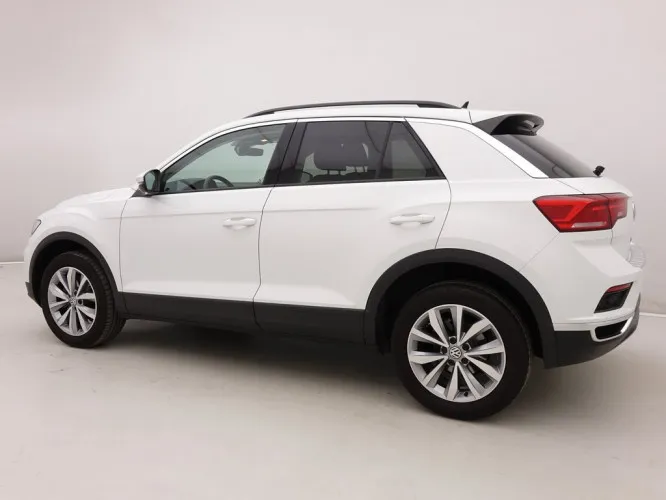 Volkswagen T-Roc 1.5 TSi 150 Design + GPS + Privacy Glass + LED Lights Image 3