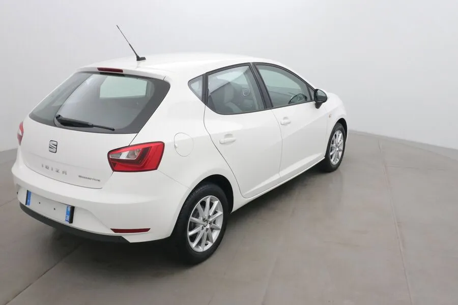 Seat IBIZA 1.4 TDI 75 STYLE BUSINESS NAVI 5p Image 4